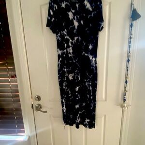 Marc New York long tie dyed dress. XL Black and white